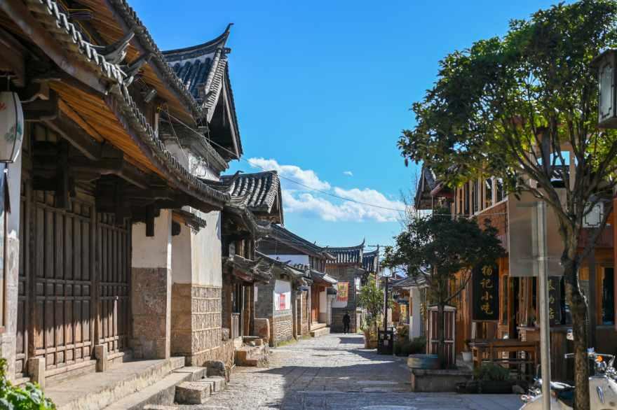借风行船，乘风破浪，古代人对帆的使用由来已久