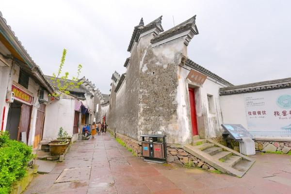 开盘:美股周一高开 本周市场关注GDP与PCE数据